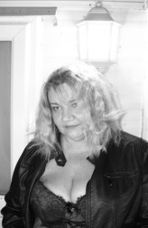 ConradWaWa Anett on the the Street