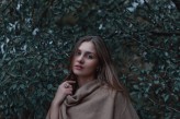 karolinapiotrowska                             Modelka: Marta Zajda
więcej o zdjęciach na: http://strych.jimdo.com/2015/11/12/jesie%C5%84/            