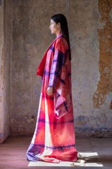 augustynstudio Fotografie kolekcji kimon autorstwa Moniki Tatiany Idzikowskiej, modelka Paulina Mikuśkiewicz. Sesja zrealizowana w przestrzeniach Pałacu Gorzanów. 
Fotografie nagrodzone brązowym medalem na Tokyo International Foto Awards (Editorial-Fashion).