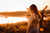 Jednoklikniecie Sesja zdjęciowa o zachodzie słońca
Modelka: Karolina