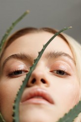 arthem-morier-makeup PLANT BASED
photo Jakimiuk
model Weronika Kaźmierczak / MILK
style Amelia Krząpa_Stylistka Mody
mua Daniel Nowak