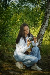 FOTOSADAMKULEWICZ Będę fotograf przyjdzie do fotografa a ten mu pokaże stare aparat zabytek który jeszcze jest na chodzie