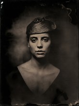 annechka                             ambrotype,
a nakrycie głowy by B.Miłogrodzka 
podobno surowe , ja widzę klasę 
a Ty ?
ZAJEBISTA JA             