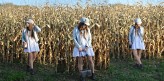 Kingstyle Zapraszma na bloga ! <3 https://kingstyyle.blogspot.com/2017/11/105-short-girl-with-white-dress-in-corn_4.html <3