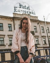 iamrodycz                             the pink jacket            