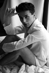 danny128                             Daniel Nowak by Łukasz Guzenda

#arthemmorier
#luguzenda
#manportrait
#manstyle
            