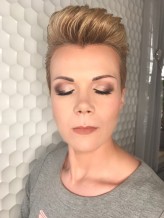 Isabelle_makeup            