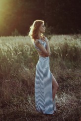 katepanth                             http://mademoiselle-kate.blogspot.com/2015/08/striped-dress.html            