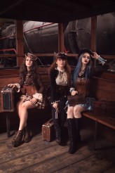 Fotografie_Marty                             stróje https://www.facebook.com/SteampunkAndFantasy/
modelka https://www.facebook.com/LadyxMarou/            