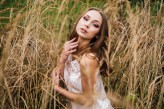 KKateWiS Sesja zdjęciowa w plenerze
Makijaż: Katarzyna Karpała Wizaż i Stylizacja
Zdjęcia: Magdalena Tarach Fotografia
Modelka: Wiktoria Poniedziałek