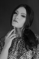 dhyana Model: Trang Ngo Ngoc
Photo, makeup, styling: Aleksandra Zaborska
