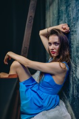 Piotr937 Miejsce: Studio-Atelier, Rozbórz, 2025
Pracownia fotografii studyjnej - własna. Scenografie i ustawienia autorskie.
Modelka: Justyna K.
Osoby zainteresowane podobnymi sesjami zapraszam do kontaktu – IG: @haditpk
