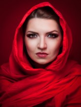 skylark-imaginarium Lady in red