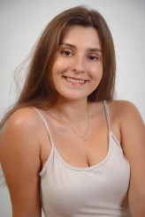 kiminiaa                             A tutaj taki zwyczajny portret aby ustawić na jako zdjęcie profilowe. Najlepiej pokazuje moją twarz.            