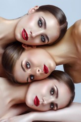 Darkpurity Makijaż: @brushbosslady

Fotograf: @deepaknathgupta

Modelki: Diana, Maike and Morgan

Retusz: @darkpuritys_retouch

https://www.instagram.com/p/DLfu1STM6qa/
