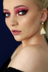 estera_fotografia mod: Julia Grzegorczyk
makeup: Anna Janik