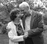 Kacper111 Miło patrzy się na dziadków po 53 latach małżeństwa :)