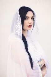 ra_in Photo: Muarta Fotografia
Dress &amp; Veil: Steampunk &amp; Fantasy
Make-up &amp; hair: Horror Dollfie