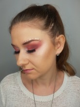 makeupstory_bynoemi