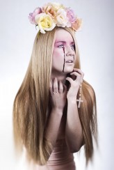 designer88                             fot. + stylizacja Paulina SOT
make up. Anna Walachnia
model Martyna Mika
asystowała Anna Borowa            