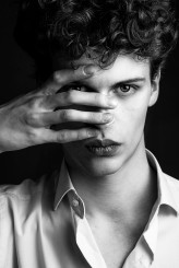 slubni                             Model - Filip Janiak            