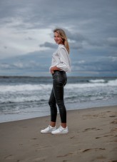 macpia                             Agata            