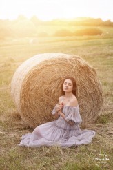 olapod Plener fotograficzny Przystanek - fotograficzne bajania

Fot. Karolina Migurska

Styl. Koronkowy Zakątek - wypożyczalnia strojów