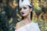 Antropophobia Modelka: Marta Jurczuk
Make up: Kasia Wawerska