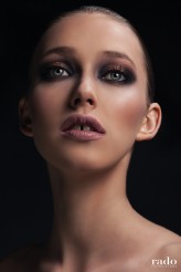 radocanon                             Fashion Beauty
www.rado.org.pl
model Malwina Kurzawa
mua Aldona Chomicz            