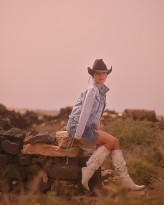 rjb-visuals Cowgirl in Fuerteventura
Model: @elizabethina.ves
Photo: @rjb.visuals | OOC