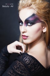 Gil-Makeup