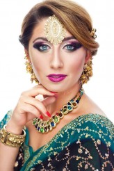 Anula1228 Jeszcze  jedna  odsłona   Oli  w stylu  Bollywood .  
Makijaż  i  Stylizacja  Babiniec  Anna  Czerkies .