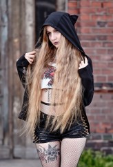 lena-metalnurse Fotograf: Radosław Święcki

#alternativegirl #nugoth  #death #metalhead