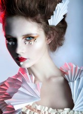 blous Baroque Pearl Addiction dla e-makijaż grudzień 2015