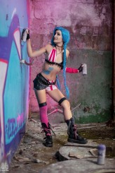 Urushura                             Jinx / League of Legends

Ph: The Puddins'            