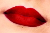 LipLady idealna czerwień na ustach.