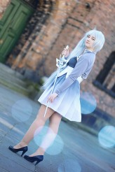 xiclography                             @tonayo_chan as Weiss Schnee            