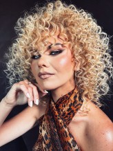 Orysia Makeup: Martyna Sikora
Hair: Dariasev