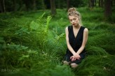 DaliBorWalk GIRL IN THE WOOD