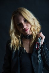 peyadrflo modelka Martyna Wittig  
https://www.facebook.com/search/top/?q=martyna%20wittig
