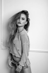 MartaKucharska modelka - Weronika Sochacz

make up - Kasia Tarczewska 