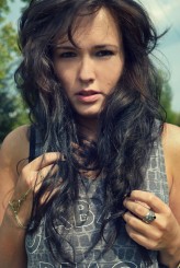 Disenle model : Marta R.
curly.blogspot.com