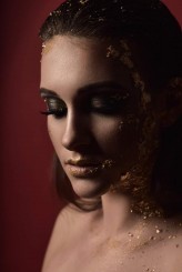 shaybka Gold Beauty

Fotografka: Dark Estrella
Modelka: Nikola Szejbach
MUA: Ela Lewandowska