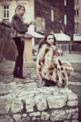blioness modelki-Pamela Tercjak i Ola Horośko FASHION COLOR