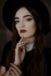 Morticia                             During Spotkanie przy kawie 37, Onegog Studio
Fot. Sandra Wojewska https://www.instagram.com/wojewska.foto/
MUA Assistance: https://www.instagram.com/hirundo_makeup            