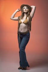 maro89 Pozowała: https://www.instagram.com/heartofpulsar/