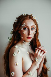 fotoszuflada model: https://www.instagram.com/redhead_ania/