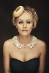 golman                             Hairstyle i makeup:
https://www.facebook.com/pages/Frej-Olga-Hair-Stylist/125968977585811

Zapraszam do głosowania:
https://www.facebook.com/events/147097205467100            