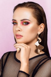 focusedonbeauty Modelka: Natalia
MUA: Kasi.makeup
Foto: Focused on Beauty