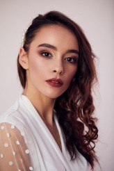 bonitaa Make Up: Olga Mielczarkowska
Fot: Emil Kołodziej
Szkoła Wizażu i Stylizacji Artystyczna Alternatywa 